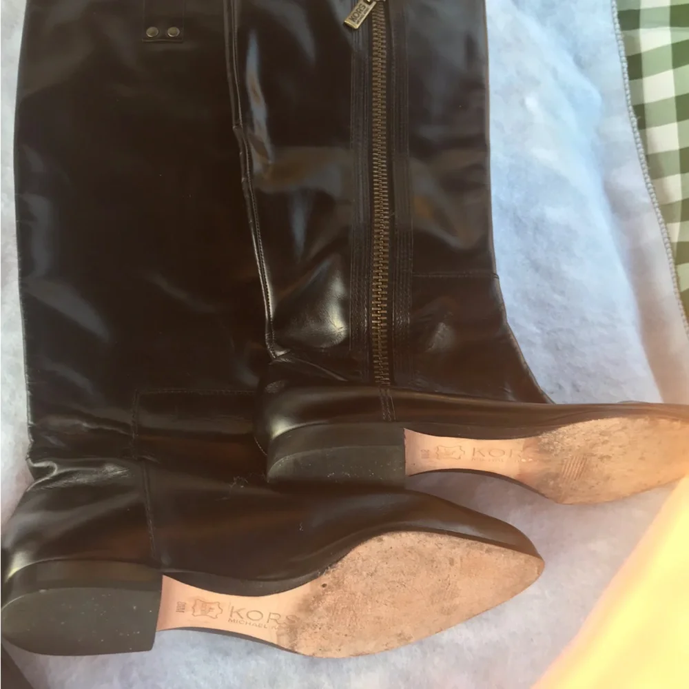 Michael Kors Black Ankle Booties with Gold Hardware - Picture 4 of 4